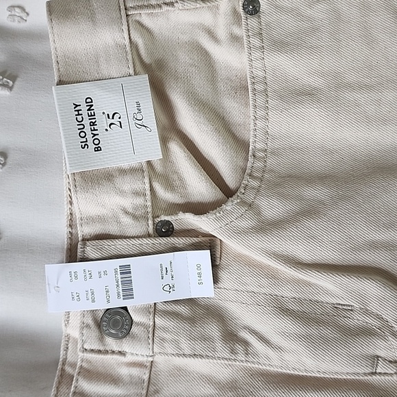 NWT! J. Crew Slouchy Boyfriend Jeans in Ecru (canvas white) size 25 - Picture 6 of 8